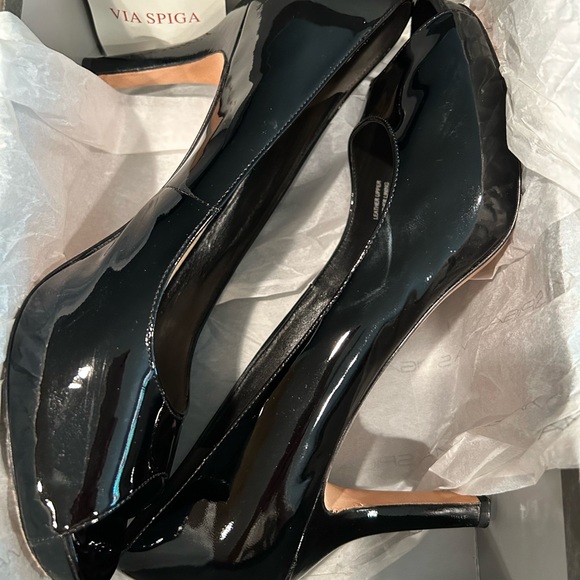 Via Spiga V-Ryan Black Patent leather. Great condition. - Picture 3 of 4